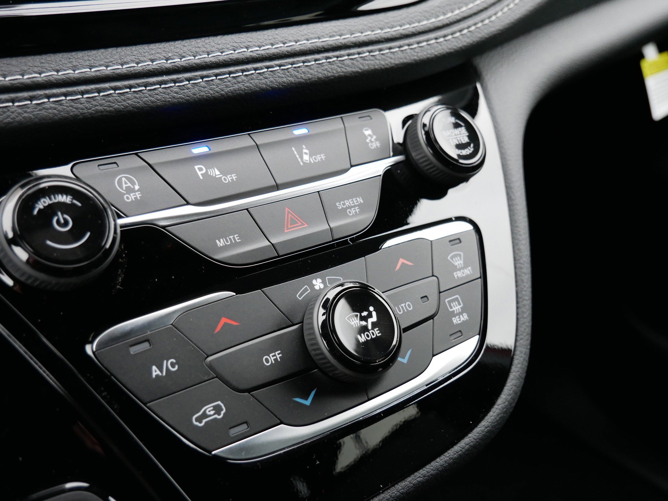 New 2026 Chrysler Pacifica Select image 15