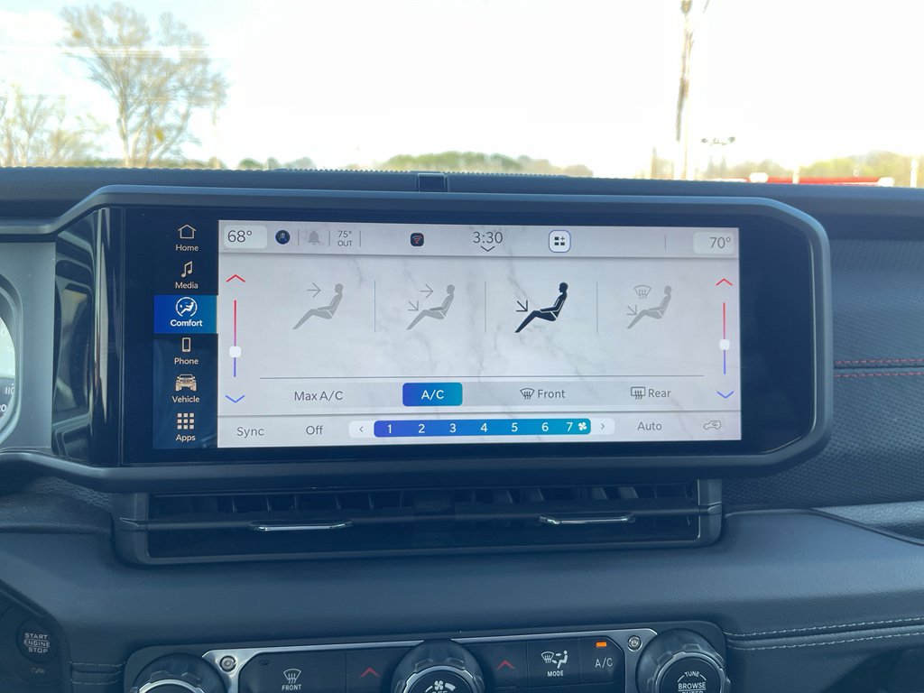 Used 2025 Jeep Wrangler Unlimited Rubicon image 28