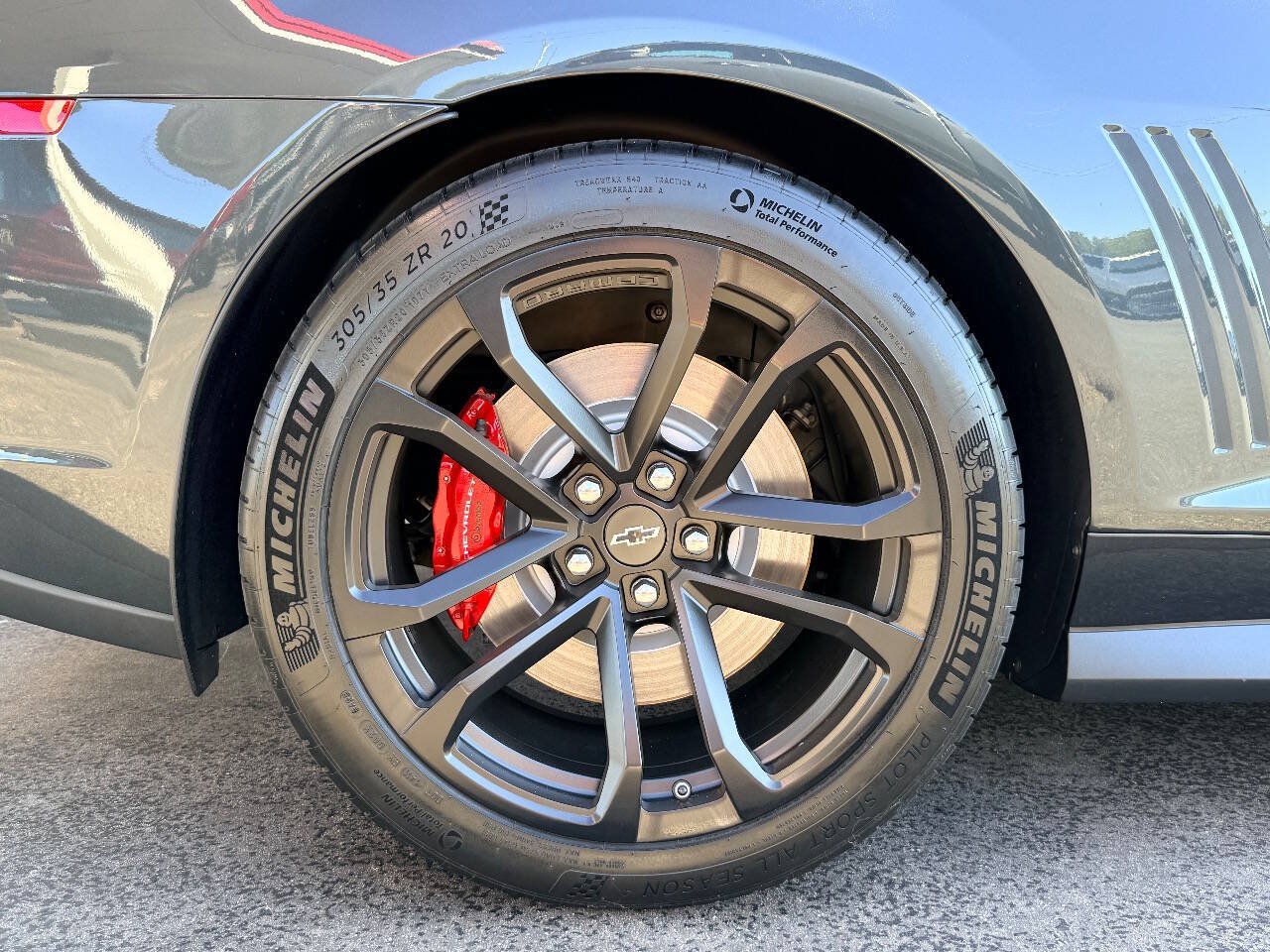 Used 2015 Chevrolet Camaro SS w/ SS Performance Package RWD image 12