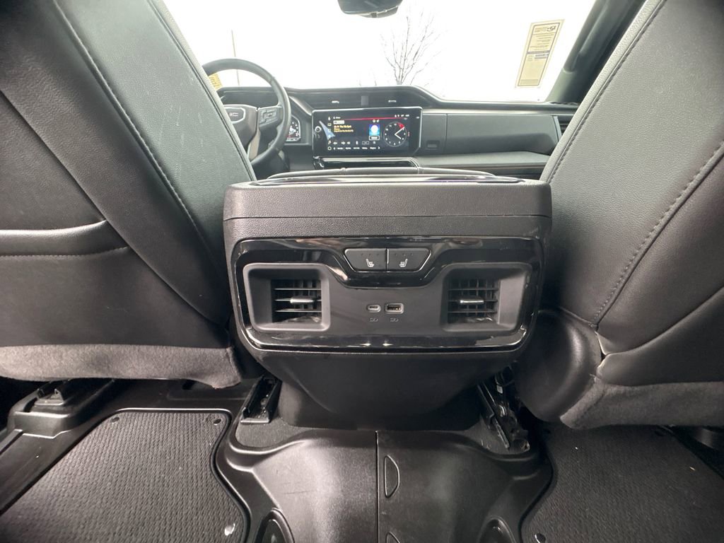 Used 2024 GMC Sierra 1500 AT4 w/ Technology Package image 12