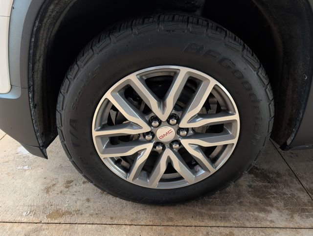 Used 2017 GMC Acadia SLE image 10