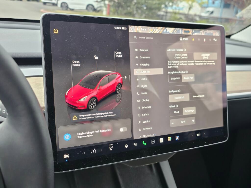 Used 2024 Tesla Model Y Long Range RWD image 33