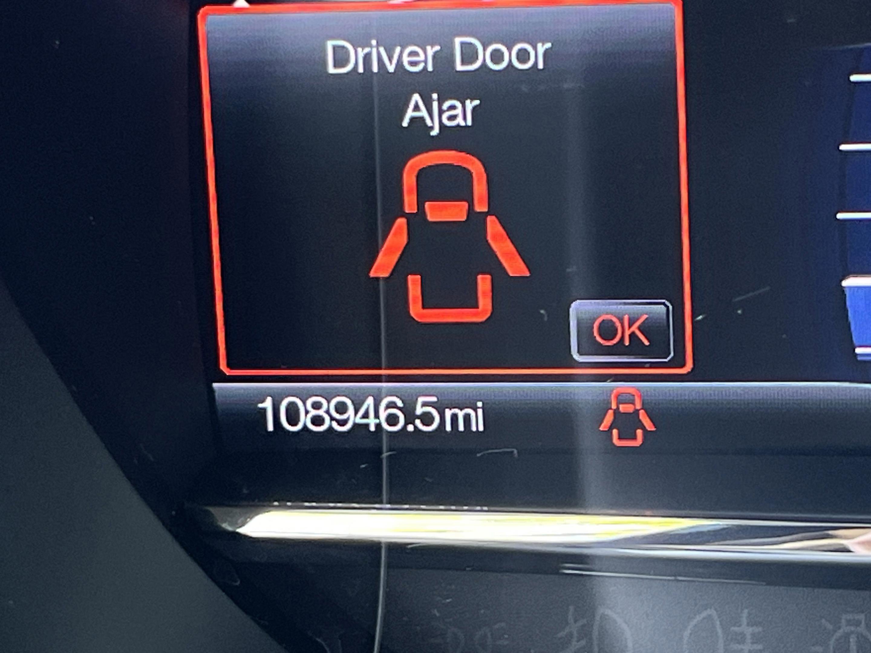Used 2017 Lincoln Navigator Select image 18