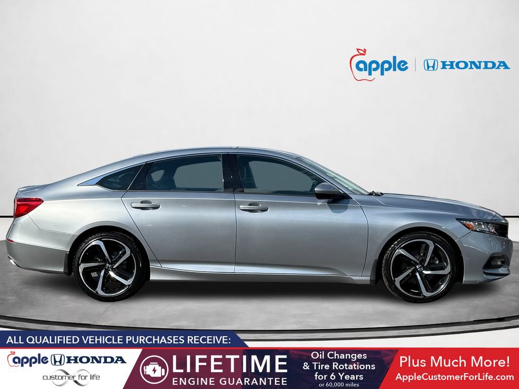 Used 2019 Honda Accord Sport image 2