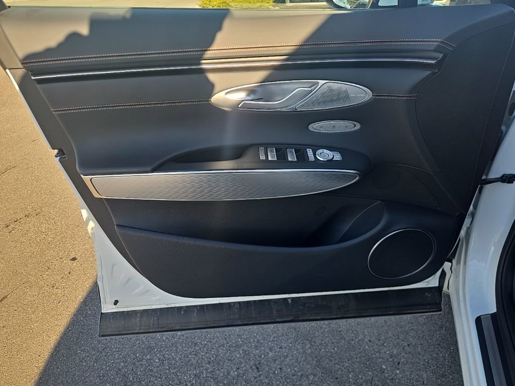 Used 2026 Genesis GV70 2.5T Sport Prestige image 13