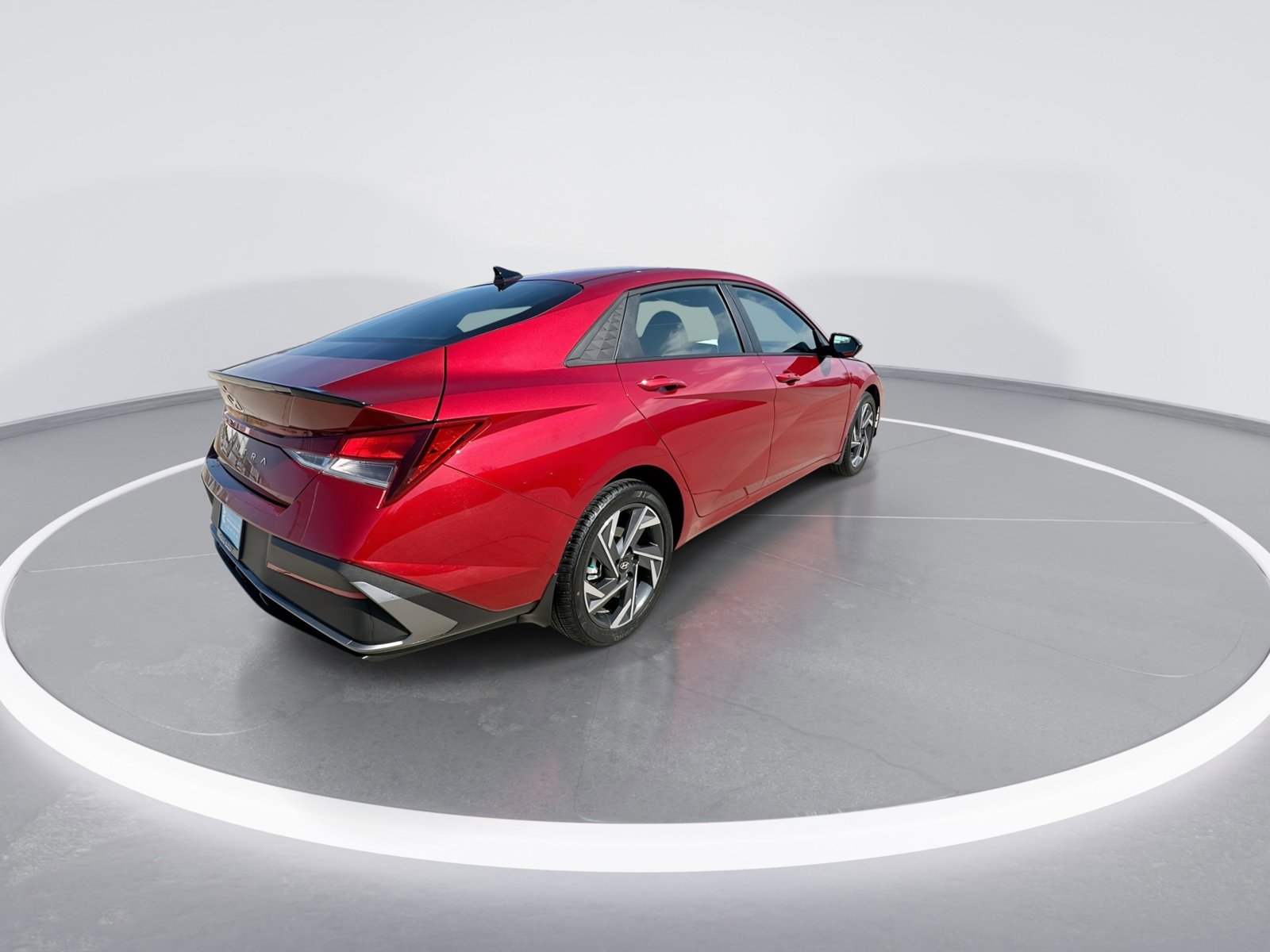 Used 2025 Hyundai Elantra Sport image 8