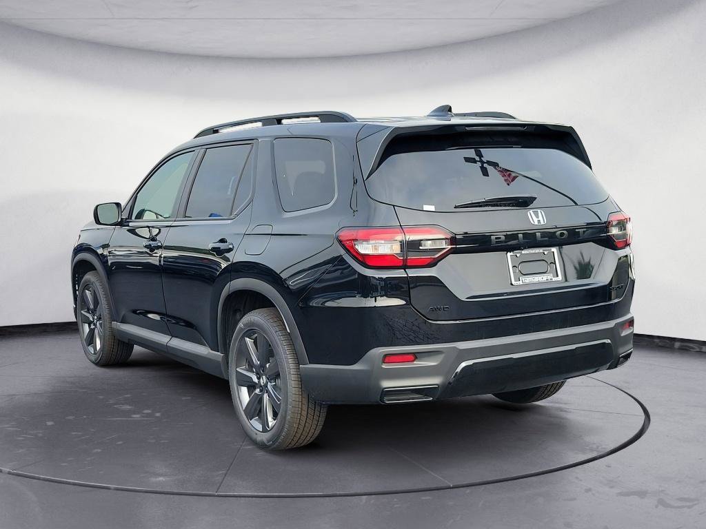 New 2026 Honda Pilot Sport image 4