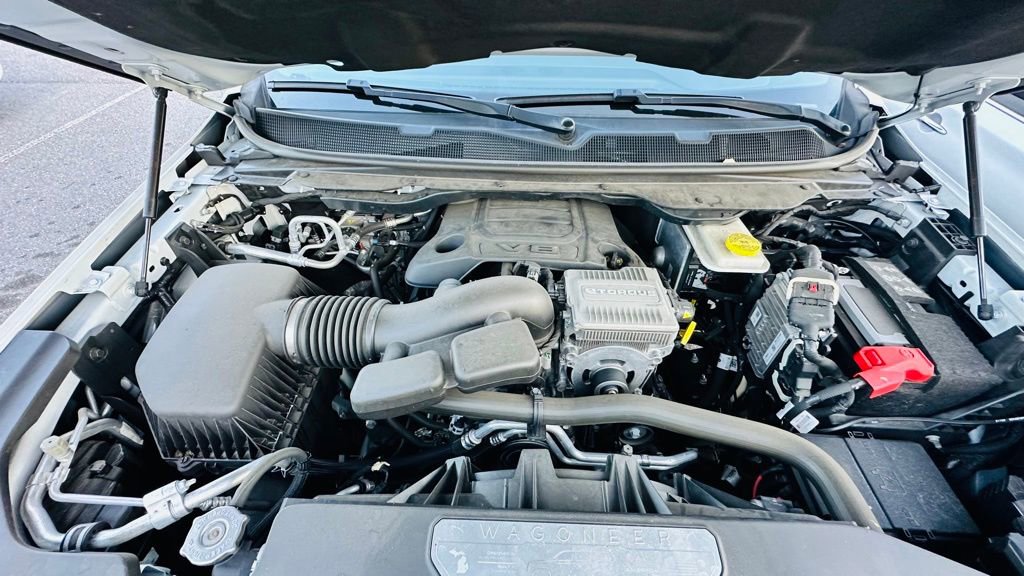 Used 2023 Jeep Wagoneer Base image 3