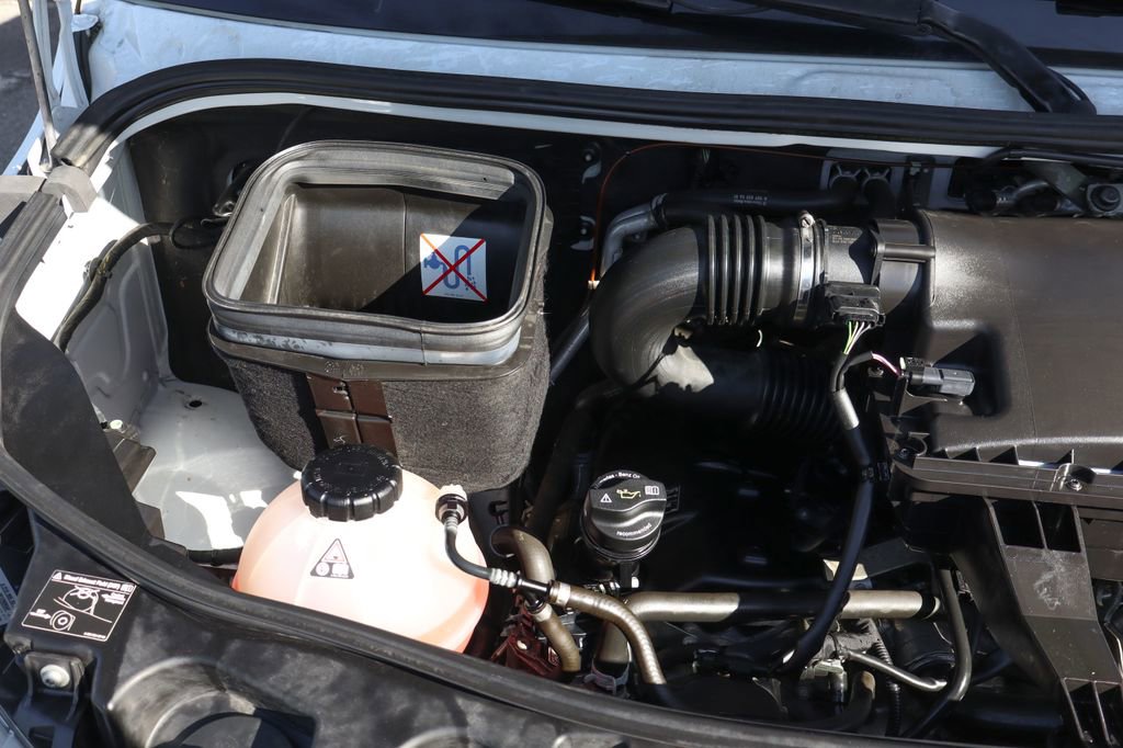 Used 2019 Mercedes-Benz Sprinter 2500 image 13