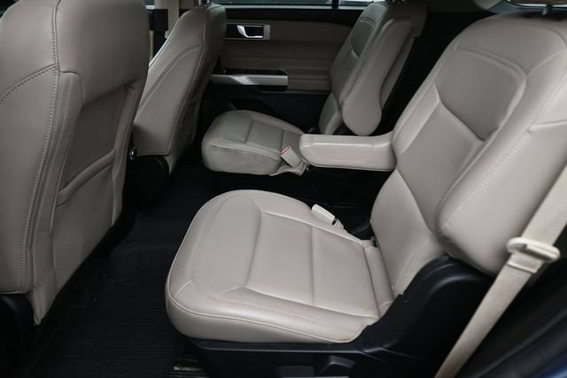 Used 2021 Ford Explorer XLT w/ Equipment Group 202A AWD/4WD image 29