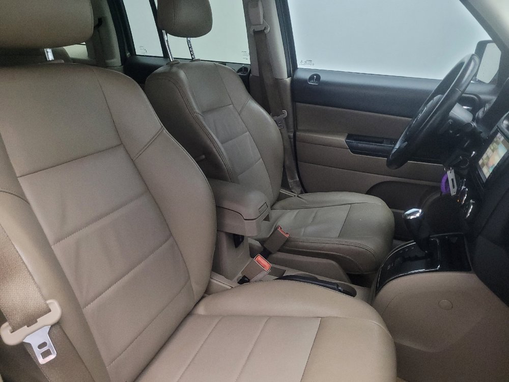 Used 2017 Jeep Patriot High Altitude FWD image 21