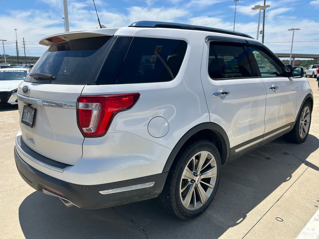 Used 2018 Ford Explorer Limited w/ Equipment Group 301A FWD image 5