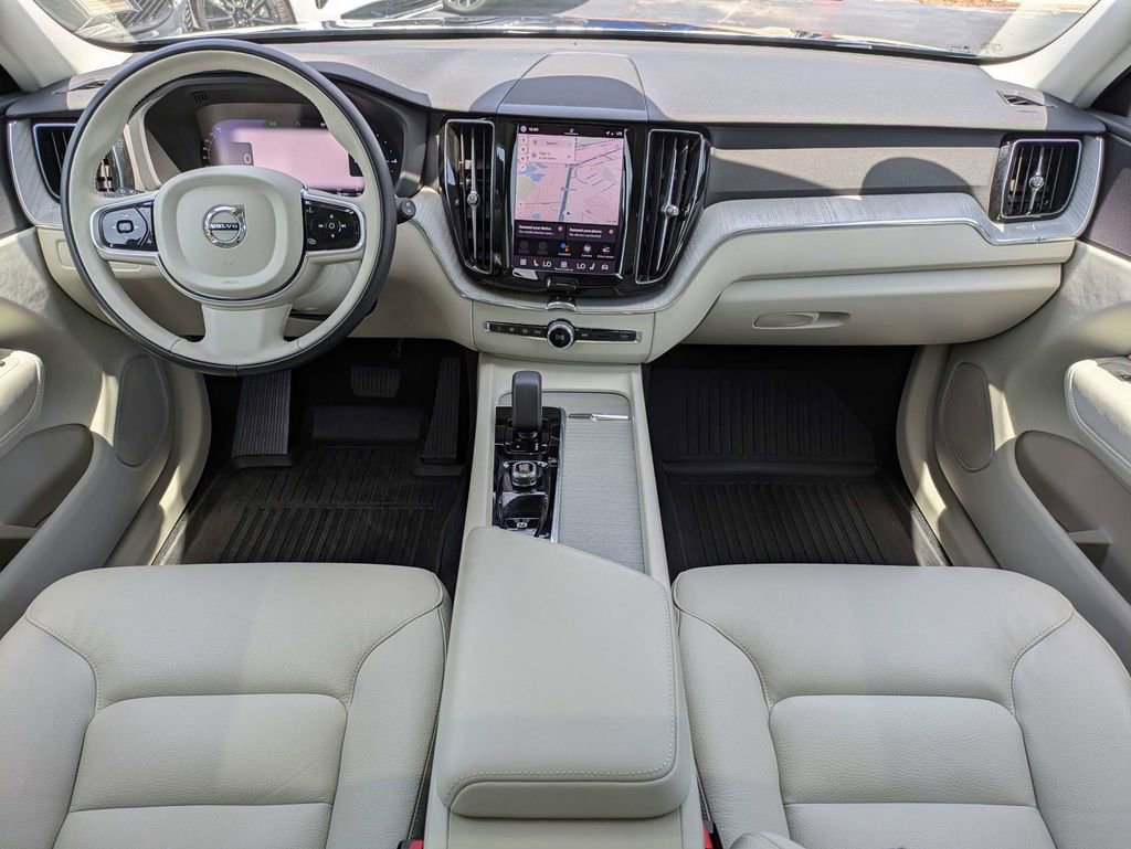 Certified 2024 Volvo XC60 T8 Plus w/ Protection Package Premier AWD/4WD image 18