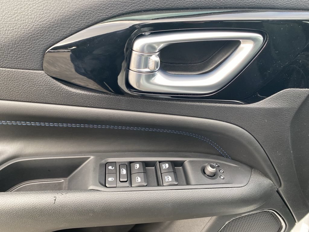 New 2026 Jeep Compass Latitude AWD/4WD image 21
