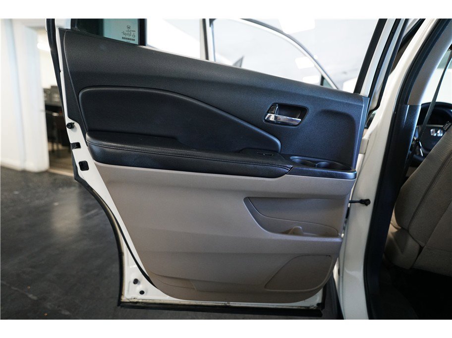 Used 2016 Honda Pilot EX image 15