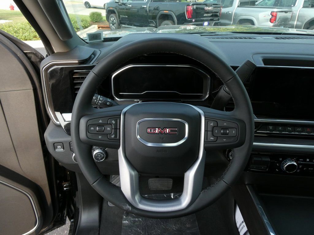 New 2025 GMC Sierra 2500 SLT w/ SLT Premium Package AWD/4WD image 4