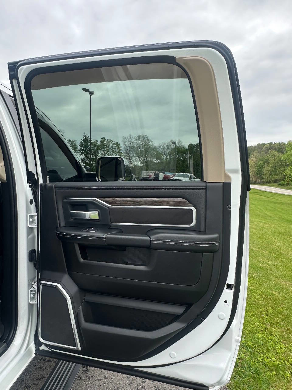 Used 2019 RAM 3500 Laramie AWD/4WD image 48