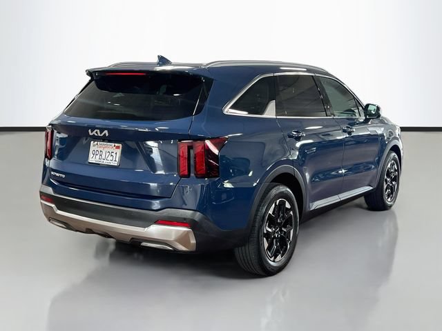 Certified 2024 Kia Sorento S w/ Panoramic Sunroof Package FWD image 7