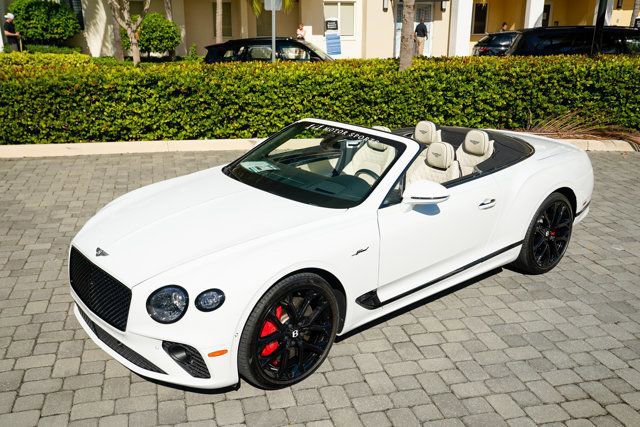 Used 2024 Bentley Continental GT Speed image 10