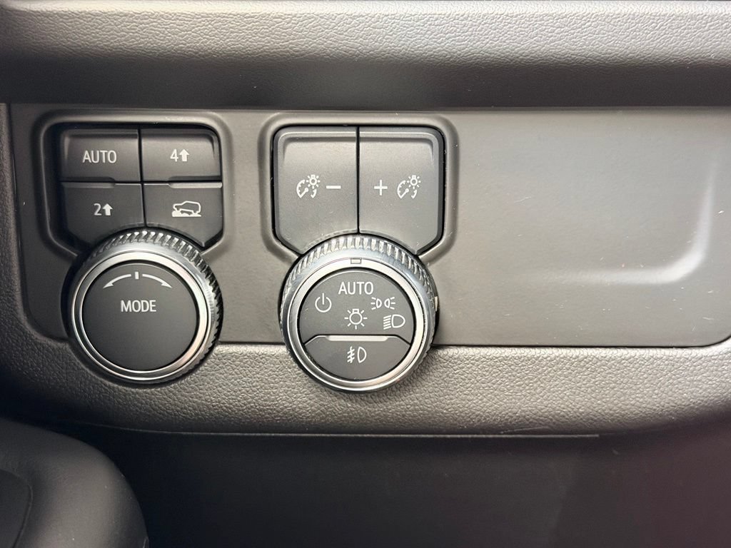Used 2021 GMC Yukon SLE AWD/4WD image 41