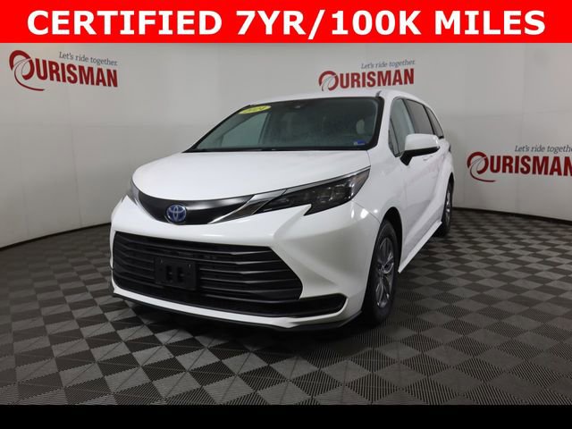 Used 2024 Toyota Sienna LE video 1