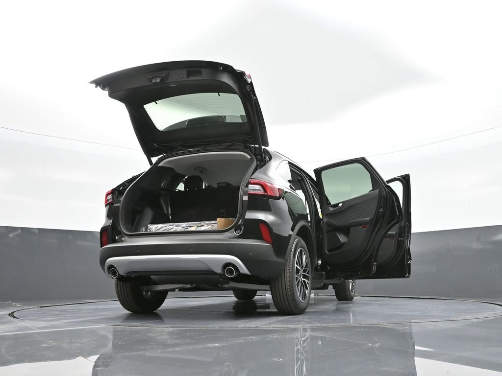 New 2025 Ford Escape SE image 51