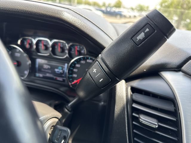 Used 2018 GMC Yukon SLE w/ SLE Value Package AWD/4WD image 16