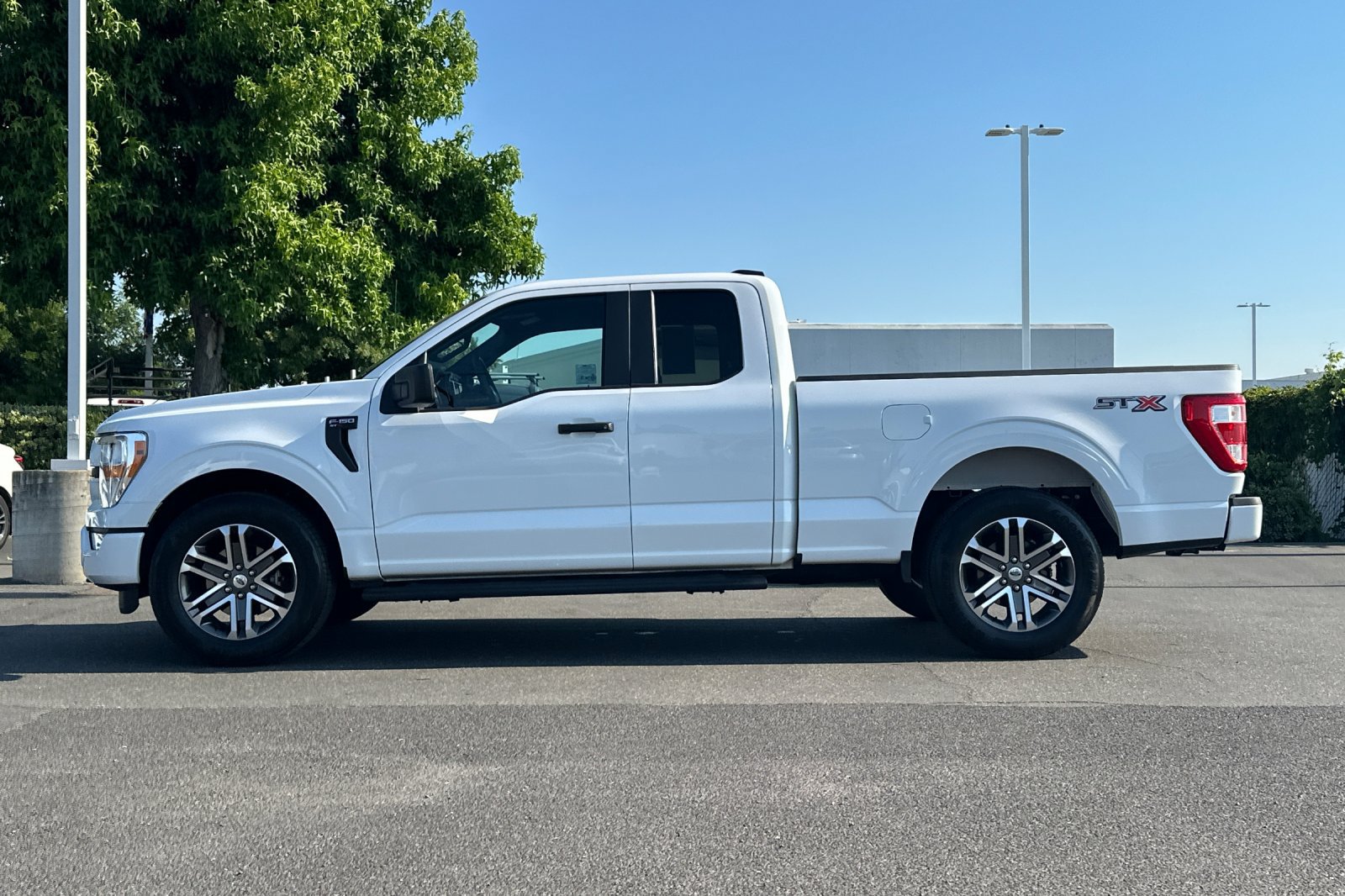Used 2022 Ford F150 XL w/ STX Appearance Package RWD image 7