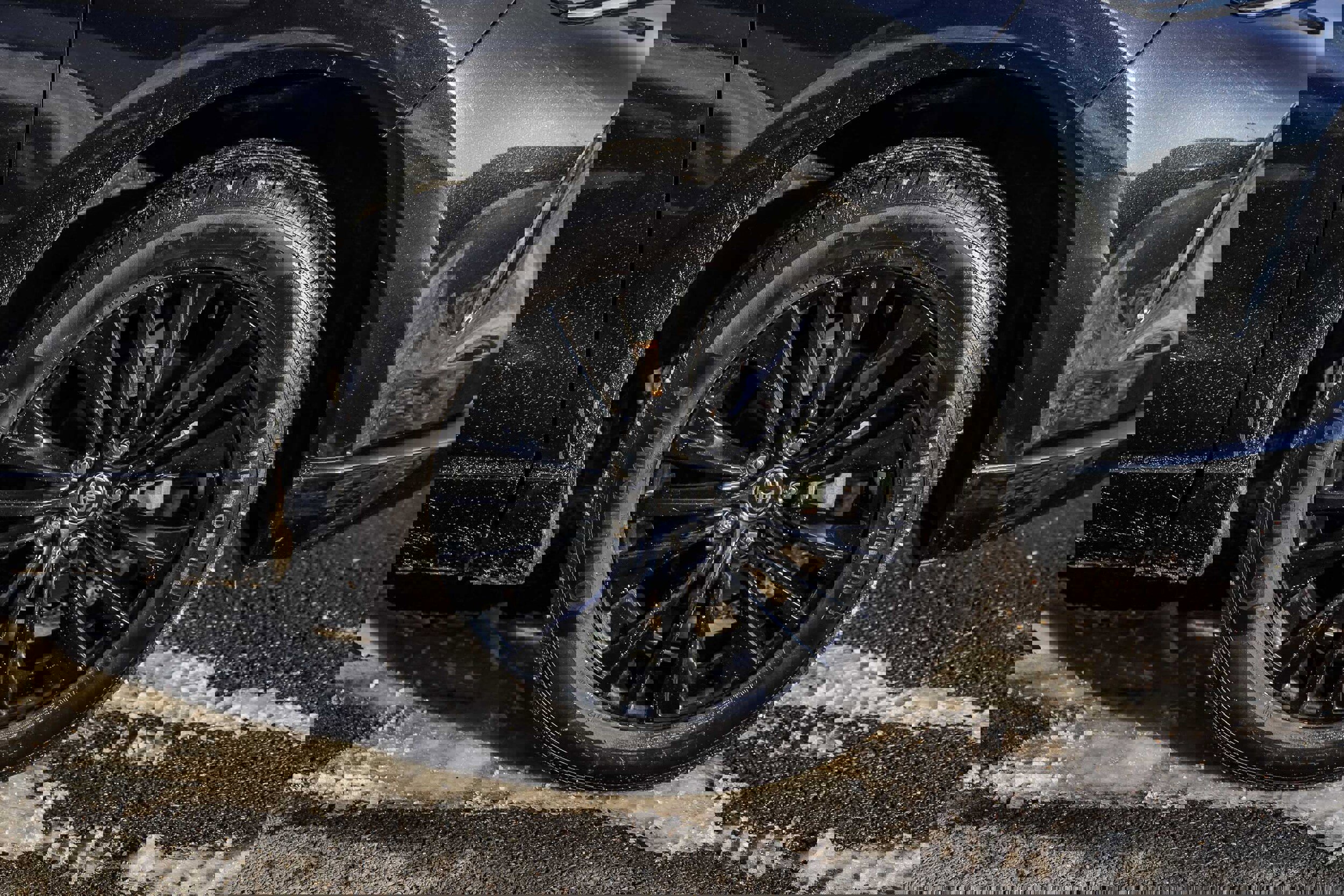 Used 2024 Toyota Venza Nightshade image 7