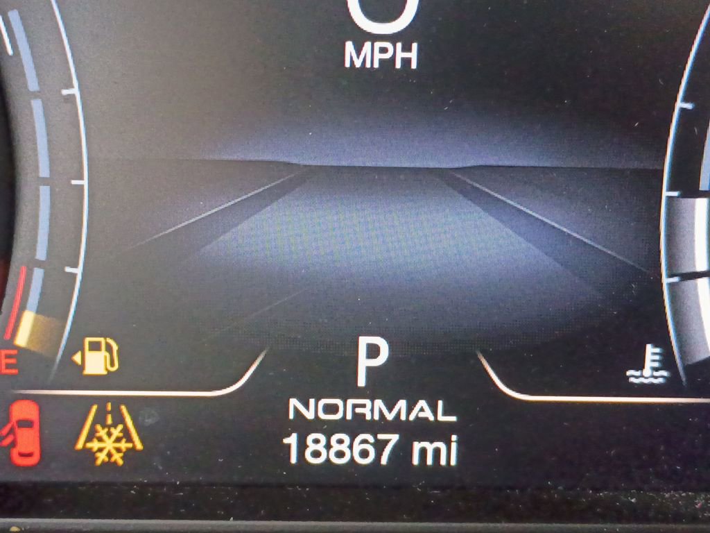 Used 2023 Maserati Levante GT image 16