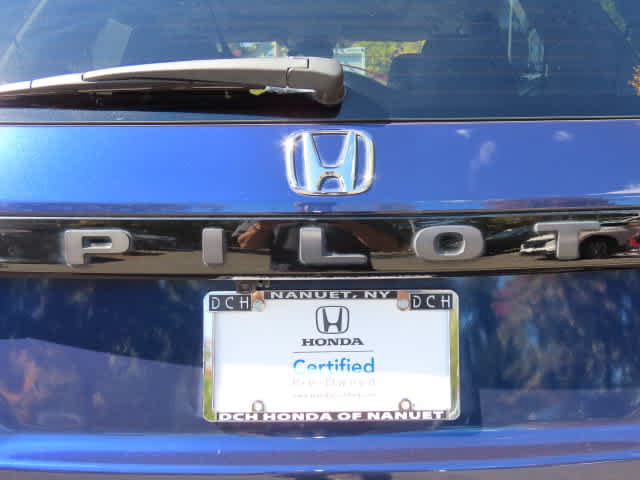 Certified 2024 Honda Pilot Touring image 7