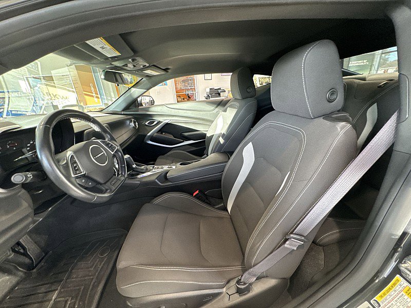 Used 2017 Chevrolet Camaro LT w/ RS Package image 7