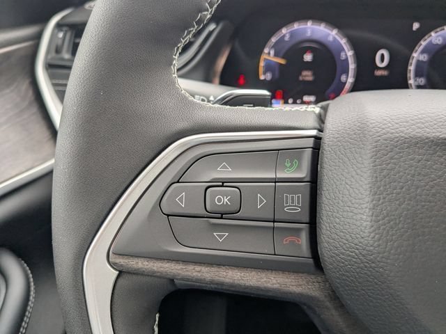 New 2026 Jeep Grand Cherokee Altitude AWD/4WD image 18