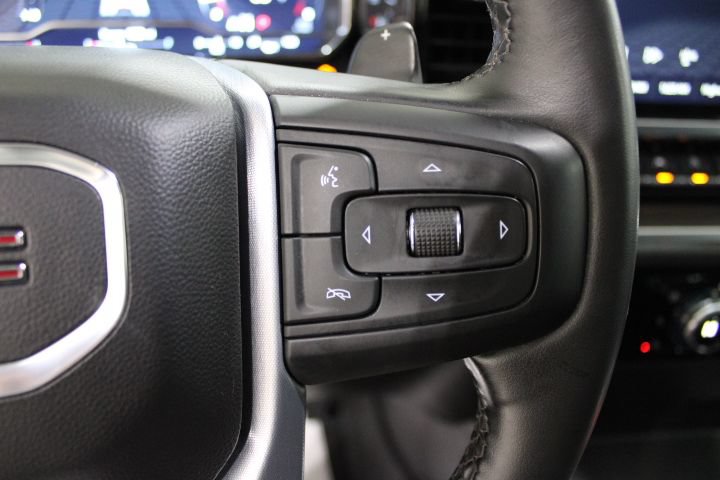 Used 2023 GMC Sierra 1500 SLT w/ SLT Premium Package AWD/4WD image 39