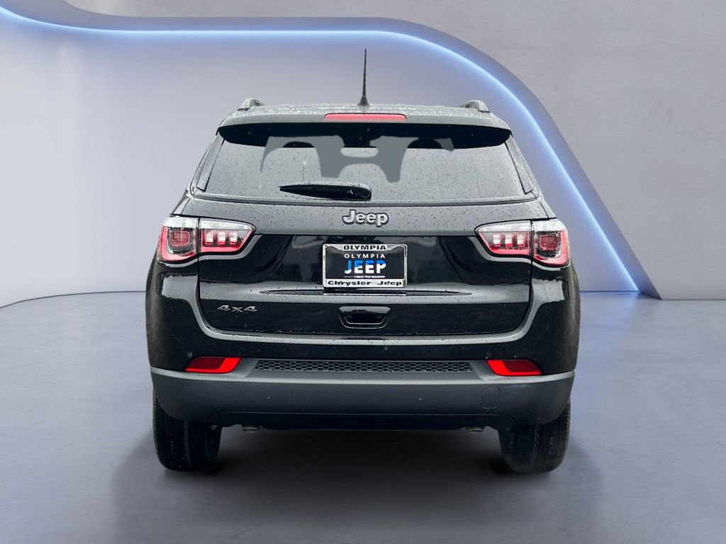 New 2026 Jeep Compass Latitude image 4