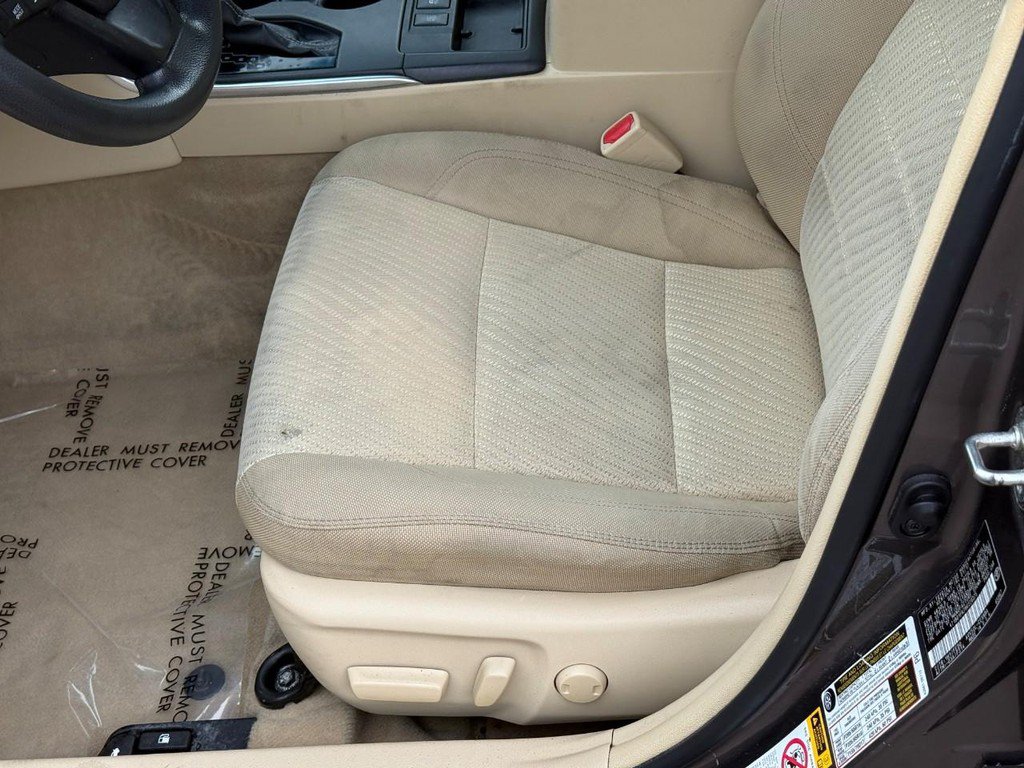 Used 2017 Toyota Camry LE FWD image 20