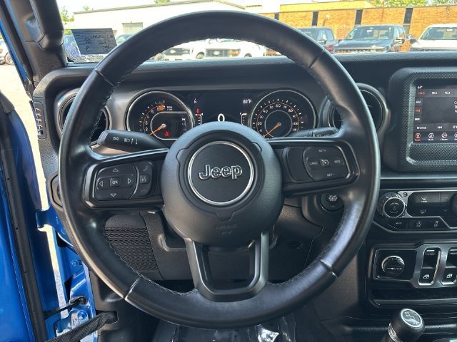 Used 2021 Jeep Wrangler Sport AWD/4WD image 14