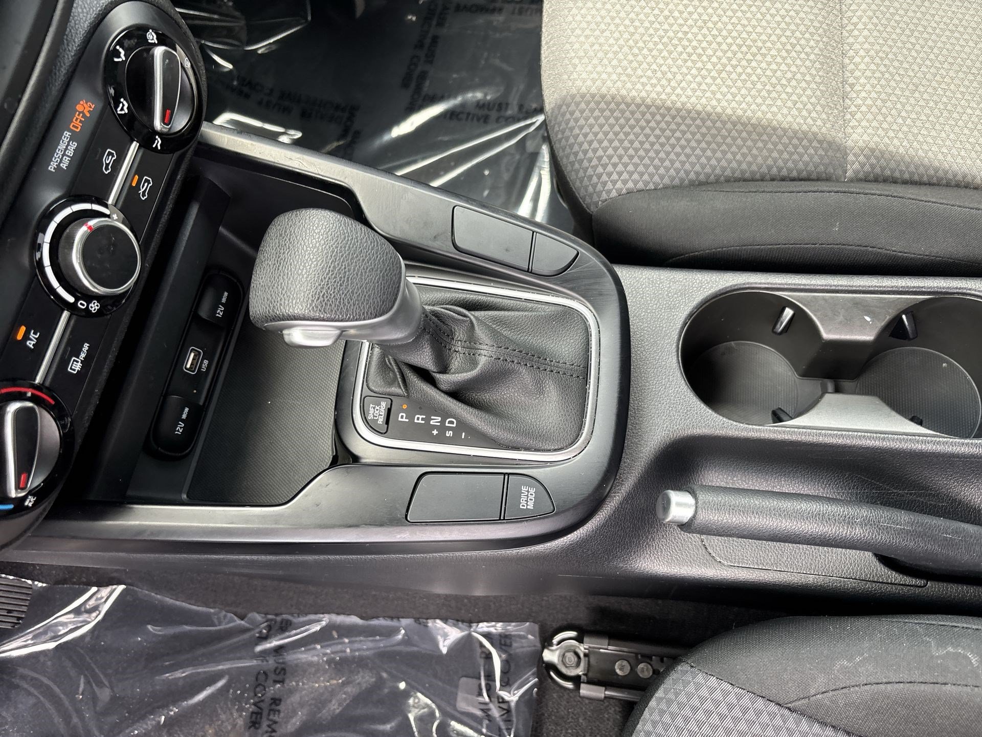 Used 2025 Kia Soul LX FWD image 20