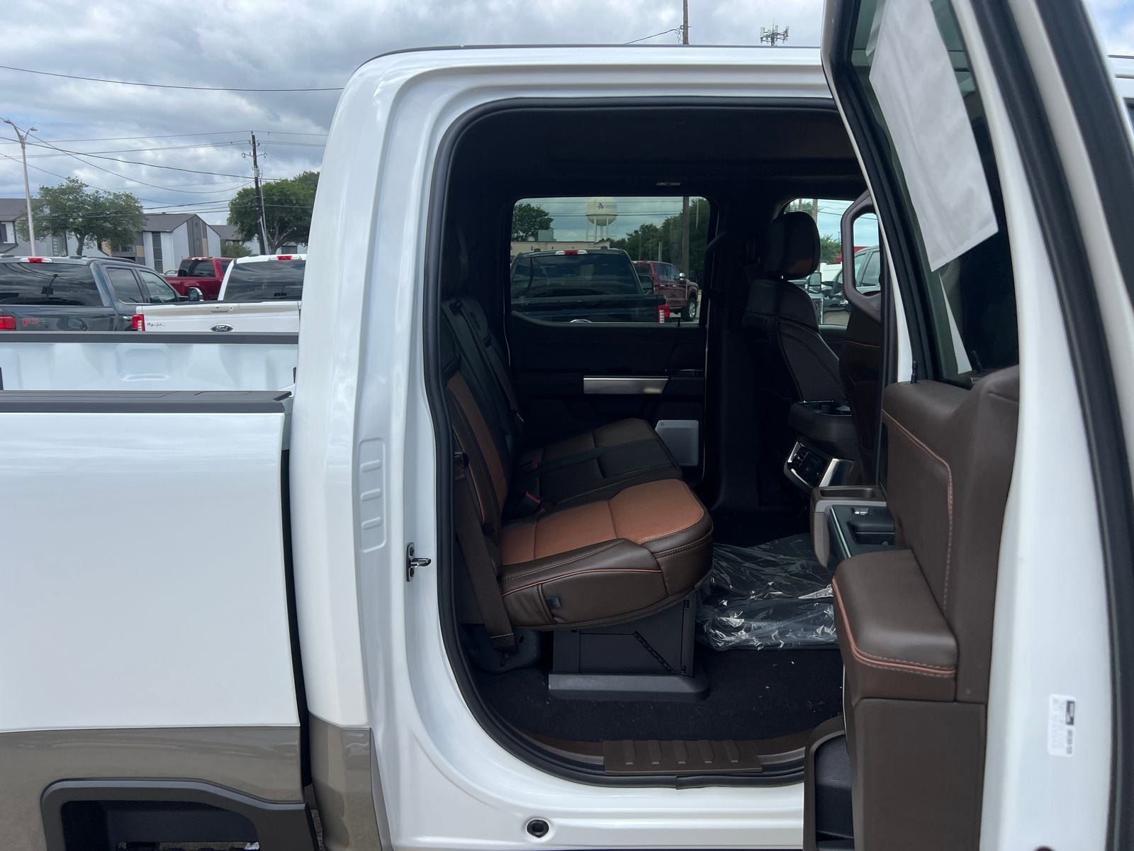 New 2026 Ford F250 4x4 Crew Cab Super Duty image 11