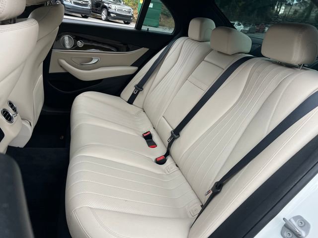 Used 2018 Mercedes-Benz E 400 4MATIC Sedan image 20