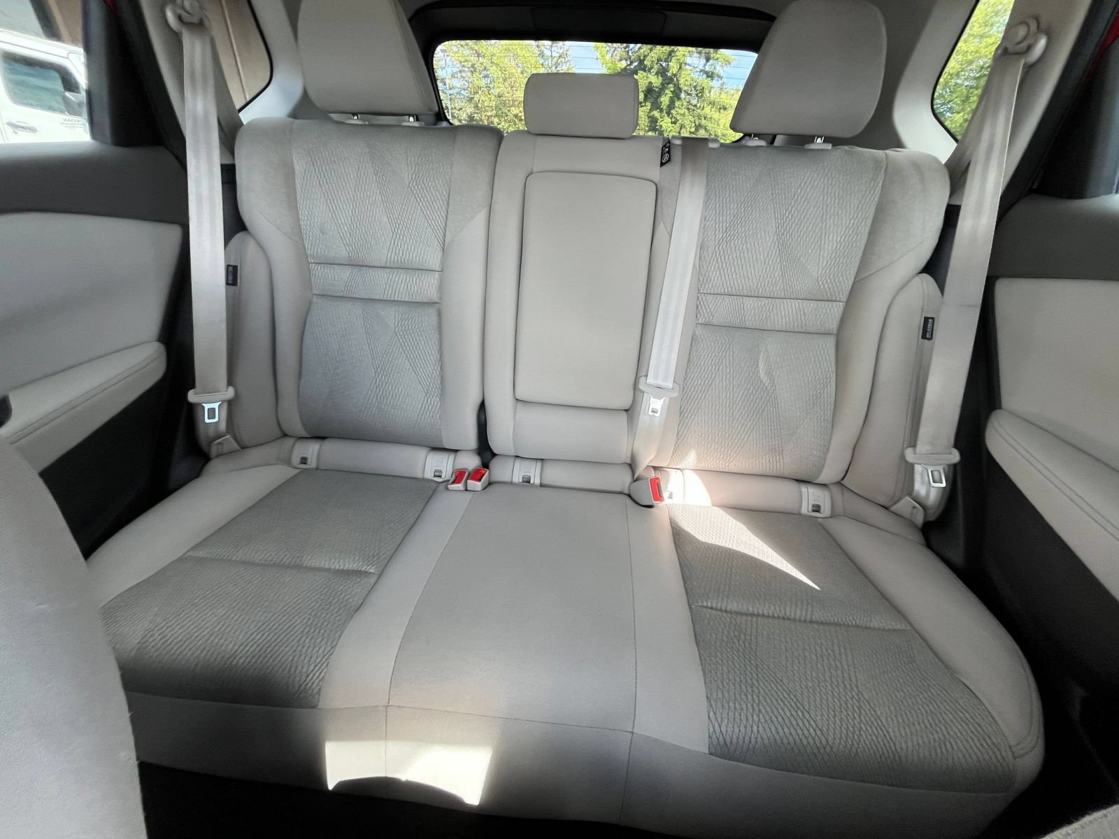 Used 2025 Nissan Rogue SV AWD/4WD image 40