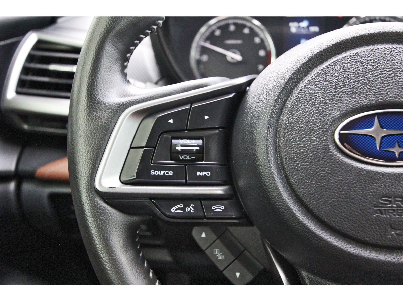 Used 2023 Subaru Forester Touring w/ Popular Package #3 image 15