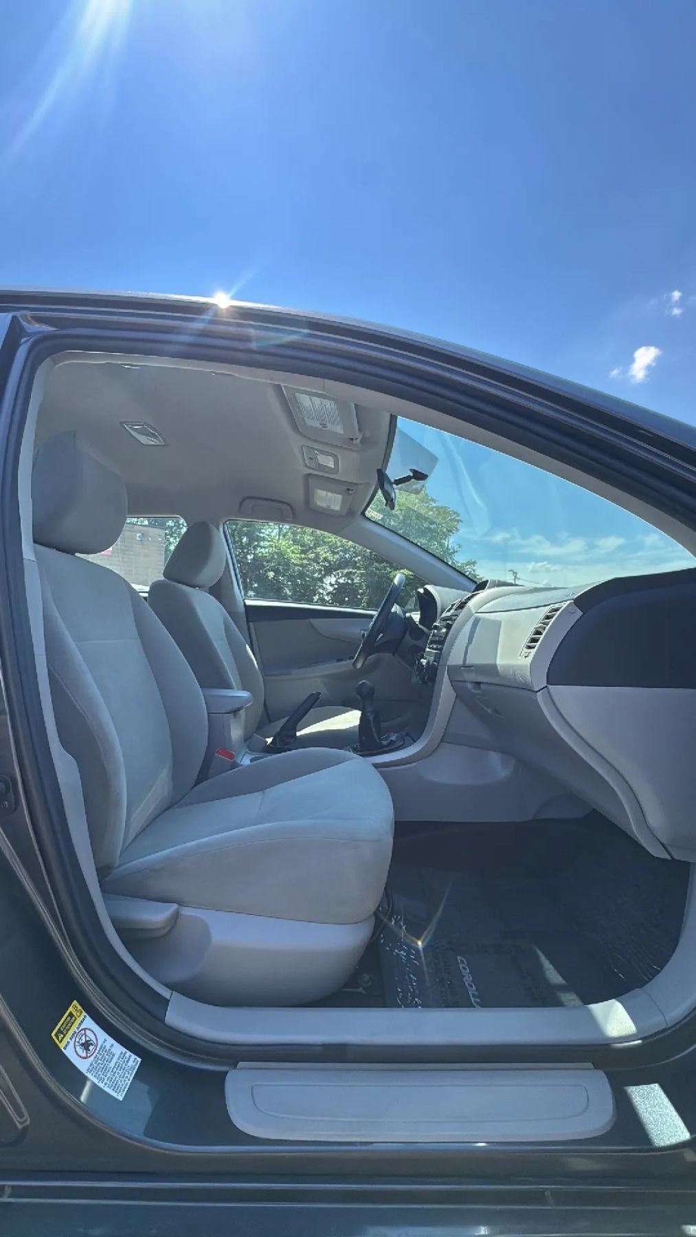 Used 2013 Toyota Corolla L FWD image 24