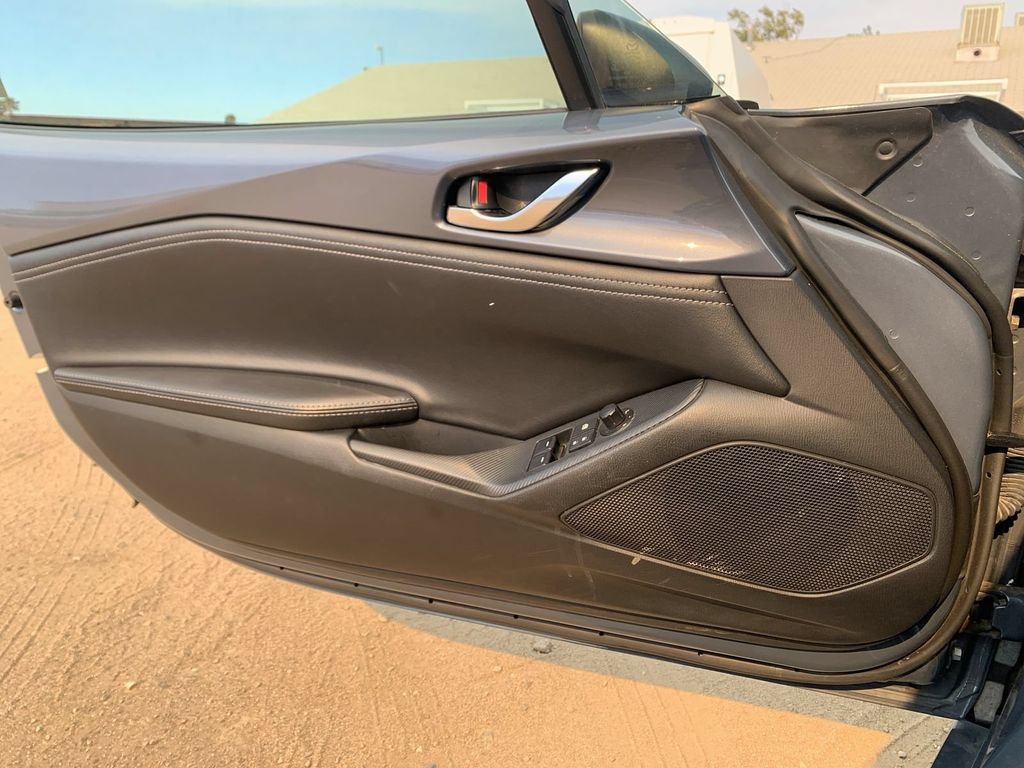 Used 2021 MAZDA MX-5 Miata Grand Touring RWD image 20