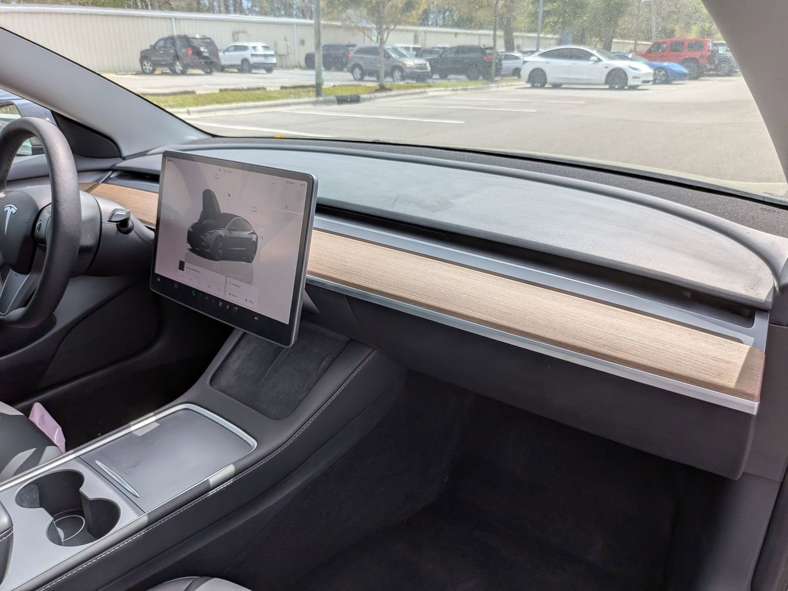 Used 2023 Tesla Model 3 Standard Range image 39