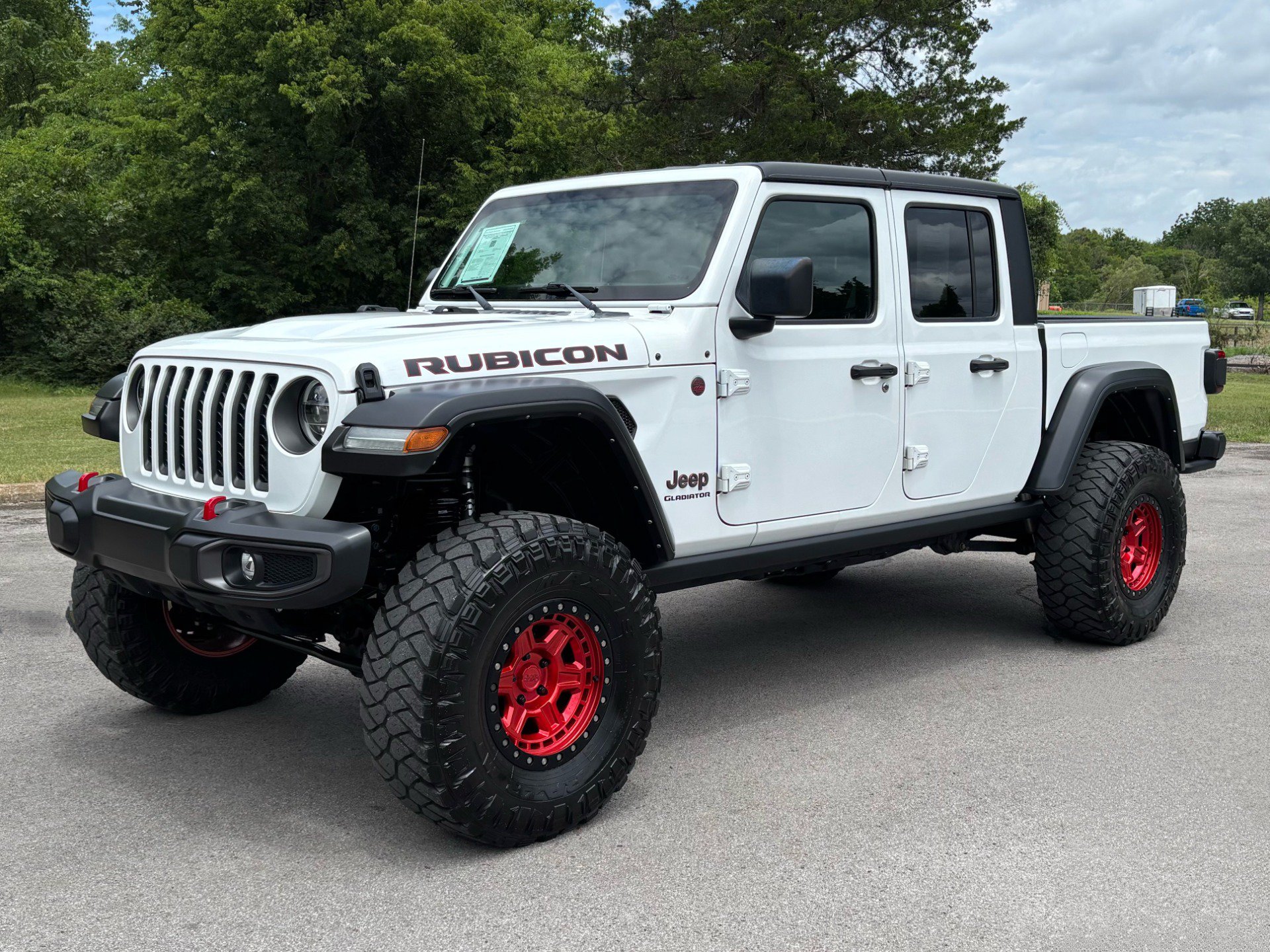 Used 2022 Jeep Gladiator Rubicon w/ LED Lighting Group AWD/4WD image 2