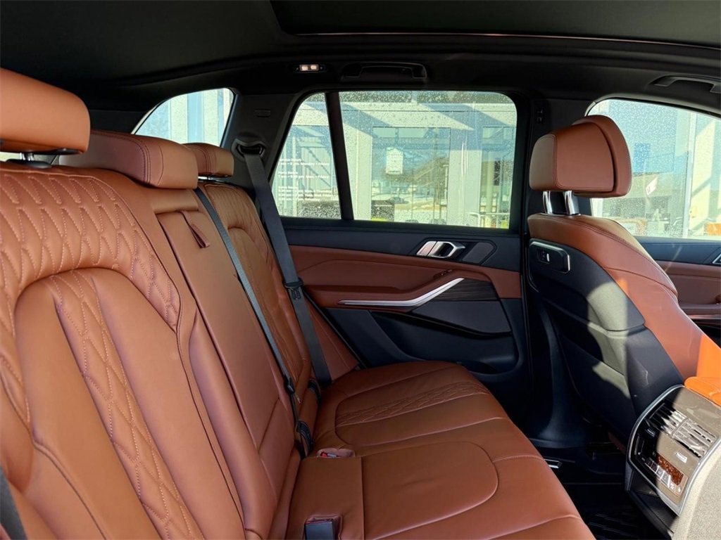 New 2026 BMW X5 xDrive50e w/ M Sport Package image 5