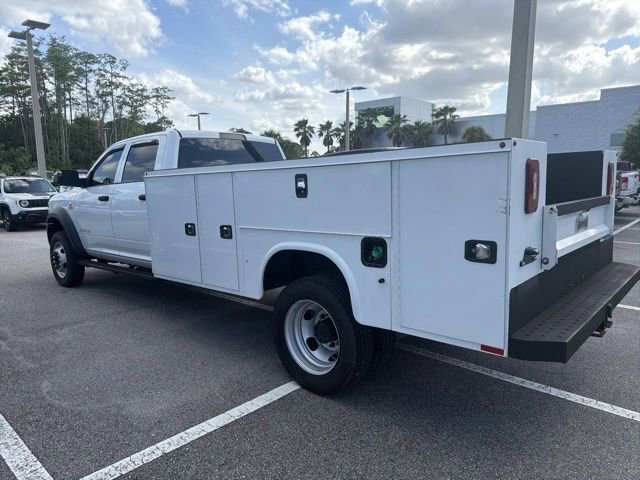 Used 2021 RAM 5500 Tradesman w/ Chrome Appearance Group AWD/4WD image 4