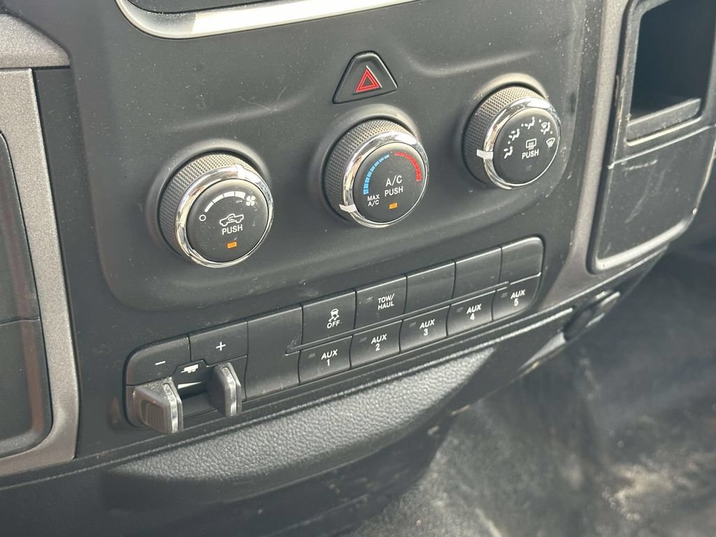 Used 2017 RAM 3500 Tradesman w/ Power & Remote Entry Group RWD image 25