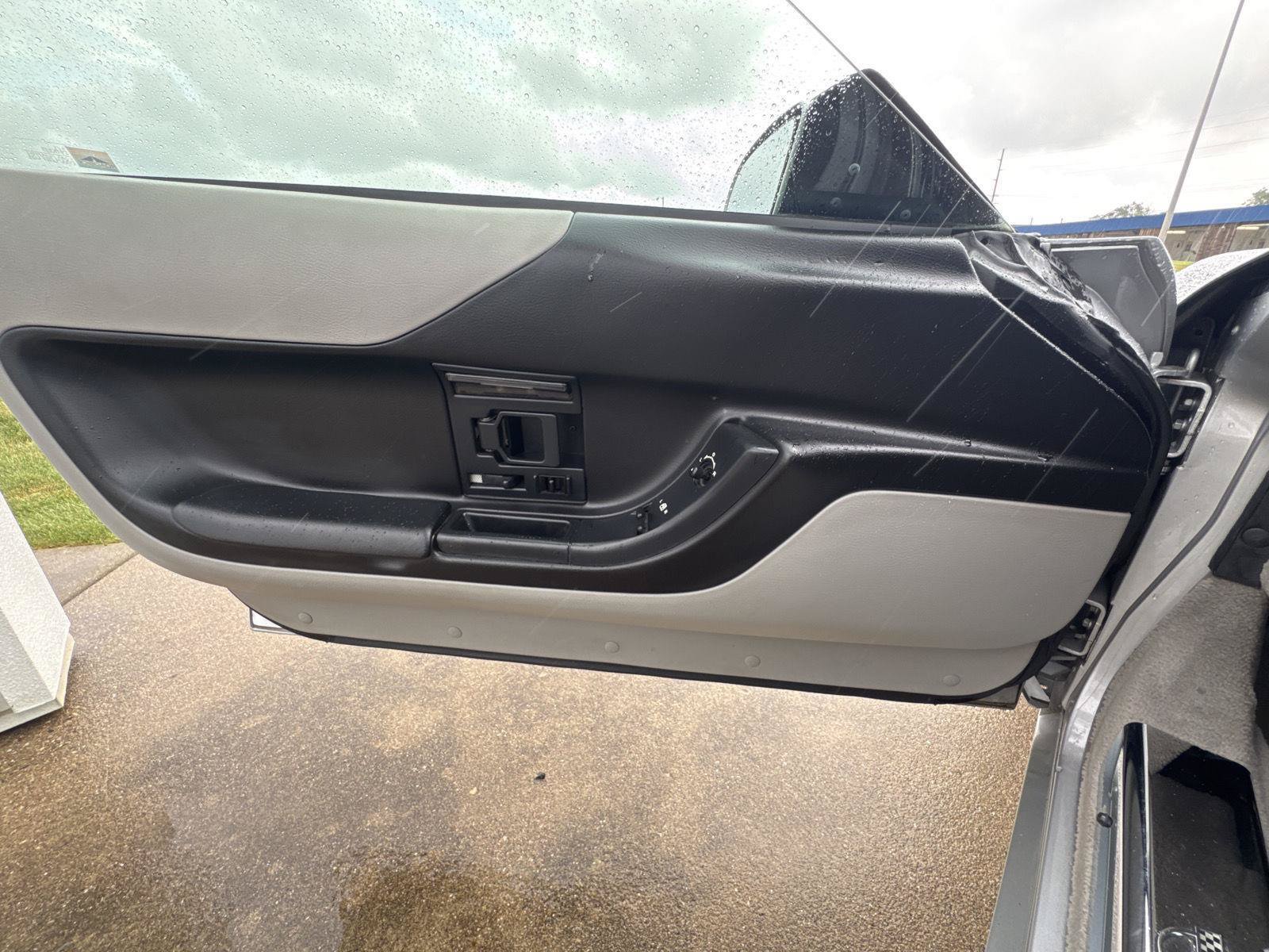 Used 1996 Chevrolet Corvette Convertible RWD image 14